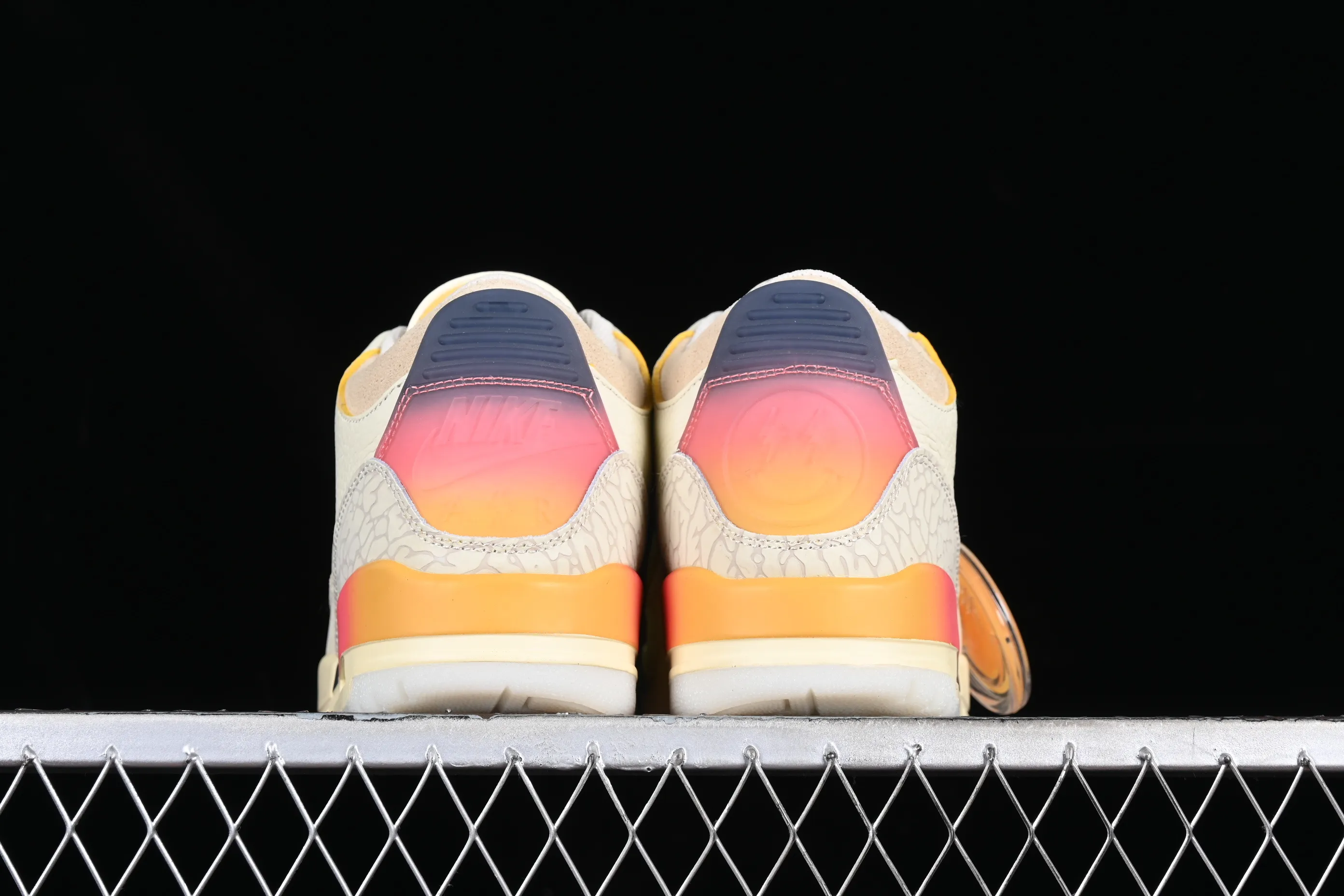 All categories Air Jordan Jordan series basketball shoes Air Jordan 3 cost-effective version J.Balvin x Air Jordan 3 Retro AJ3 Joe 3 rainbow gradient FN0344-901